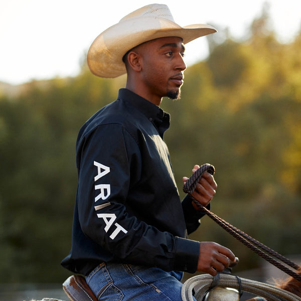 ARIAT 帽子付き乗馬長袖シャツ Ariat-Mens-Team-Logo-Twill-