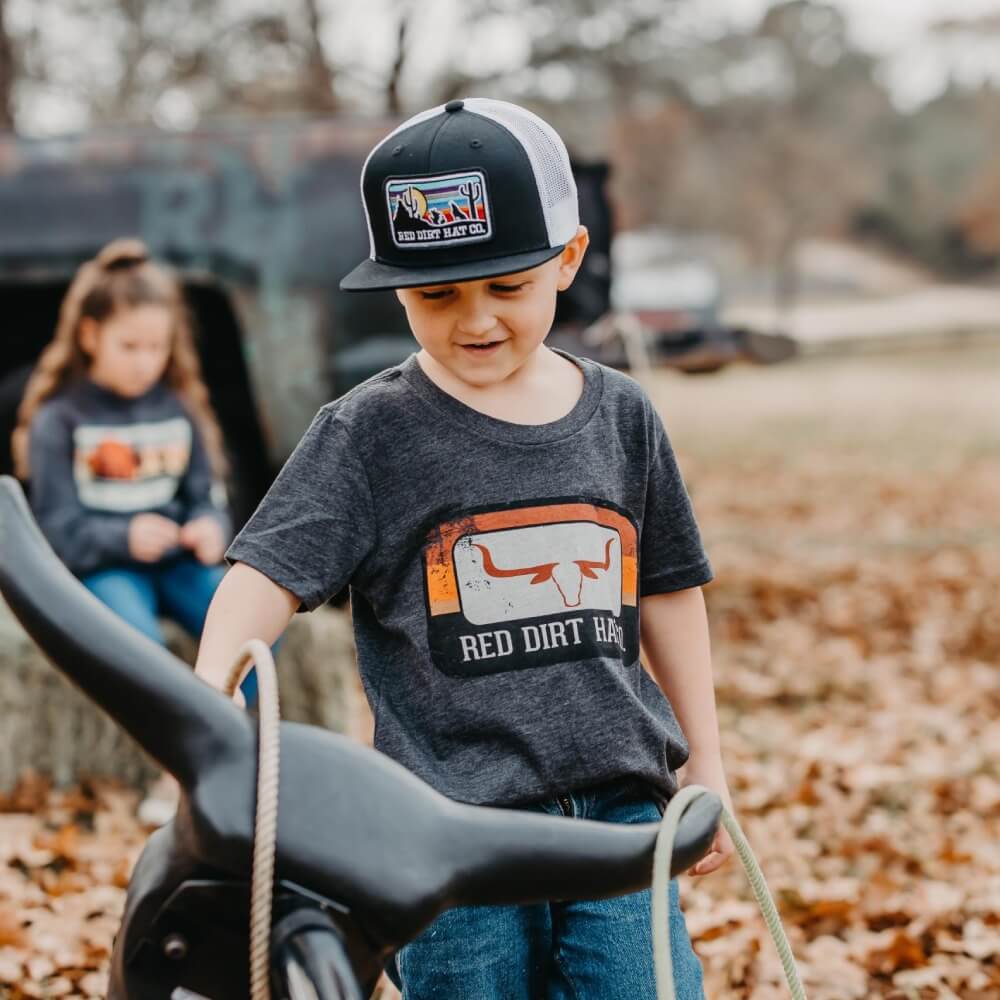 Red Dirt Boys Runaway T-Shirt Dark Heather - RDHC-T-69