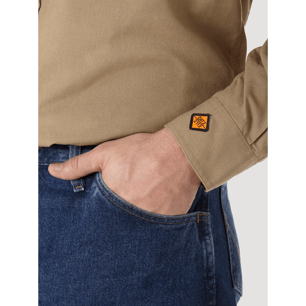 Wrangler Mens FR Flame Resistant Riggs Twill Solid Work Shirt - 10FR3W01K