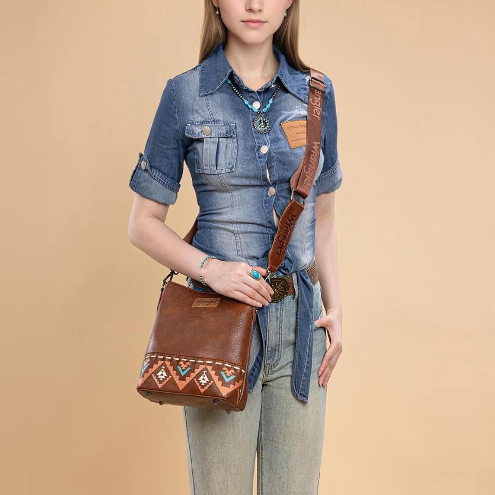 Wrangler Womens Aztec Print Crossbody Bag