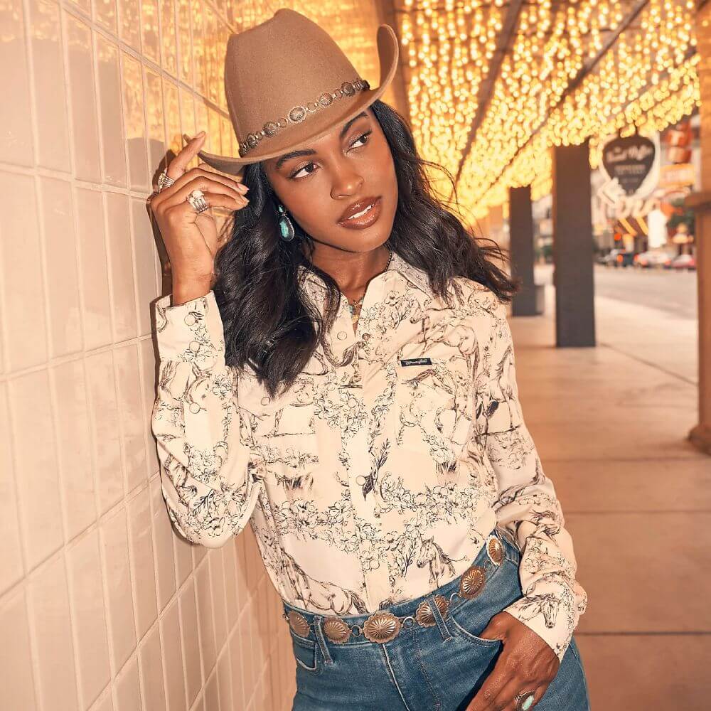 Wrangler Womens Saddle Up Slim Western Snap Shirt