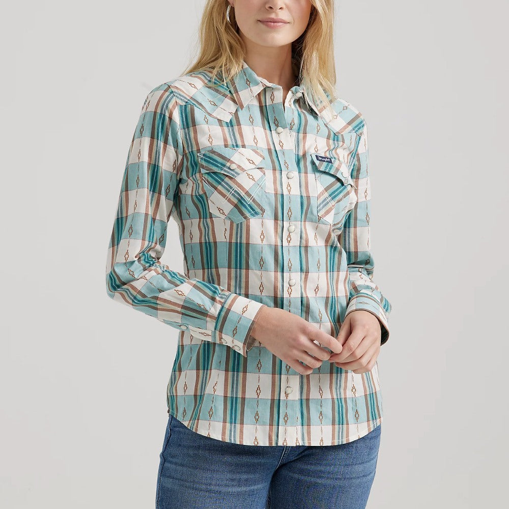 Wrangler Womens Plaid Slim Western Shirt