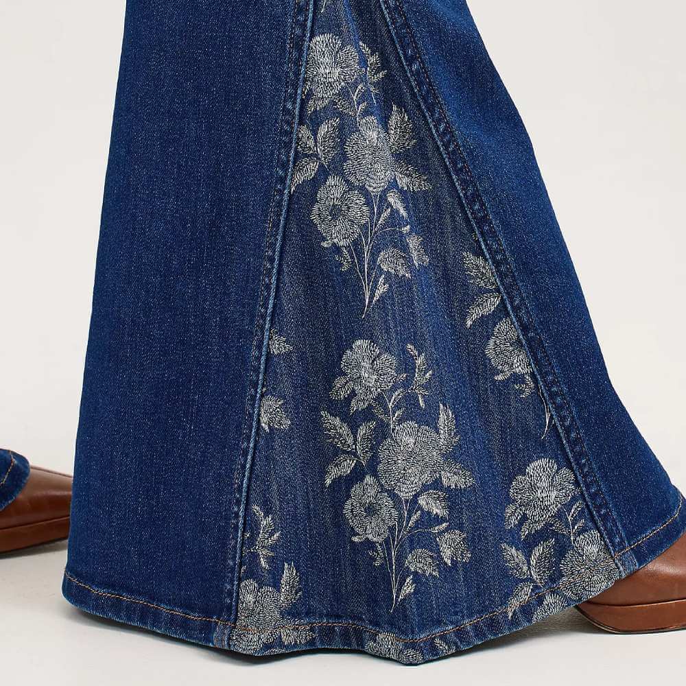 Wrangler Womens Retro Bailey Pieced Trumpet Flare Jeans