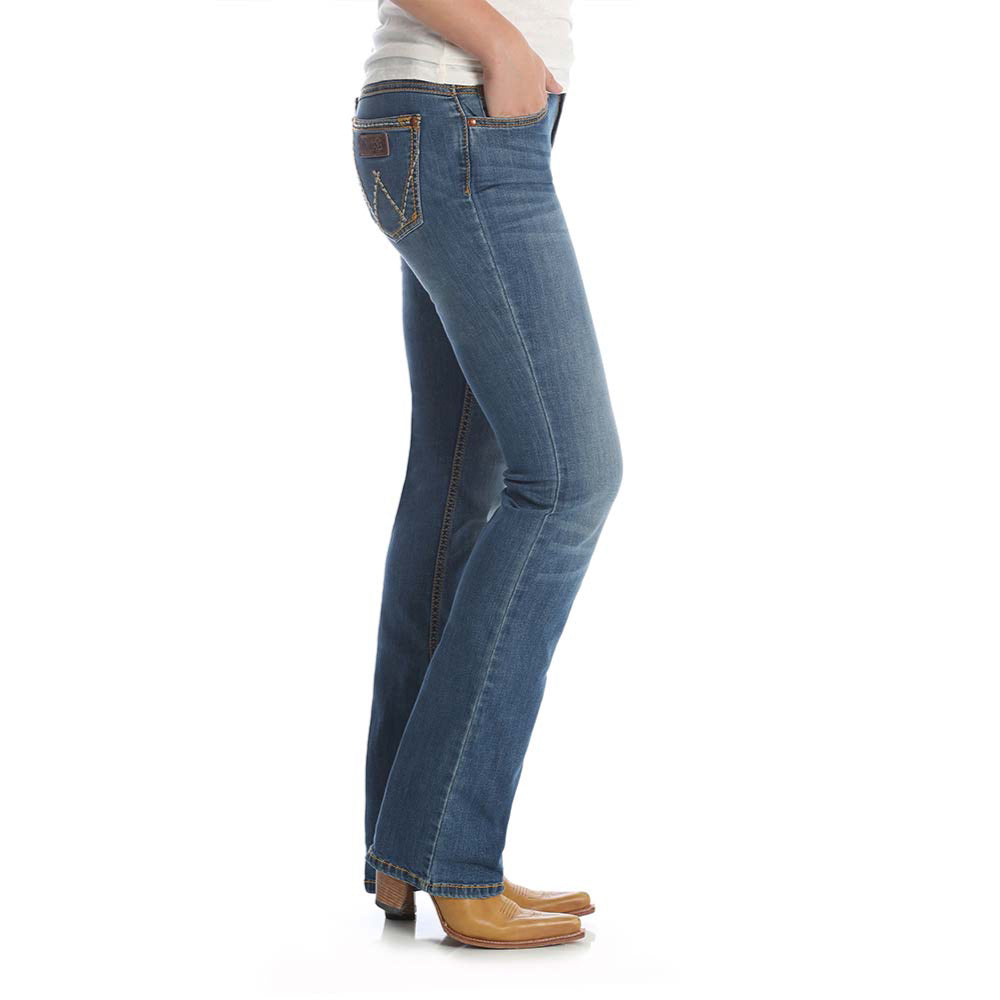 Wrangler Womens Retro Mae Jeans - 09MWZKM