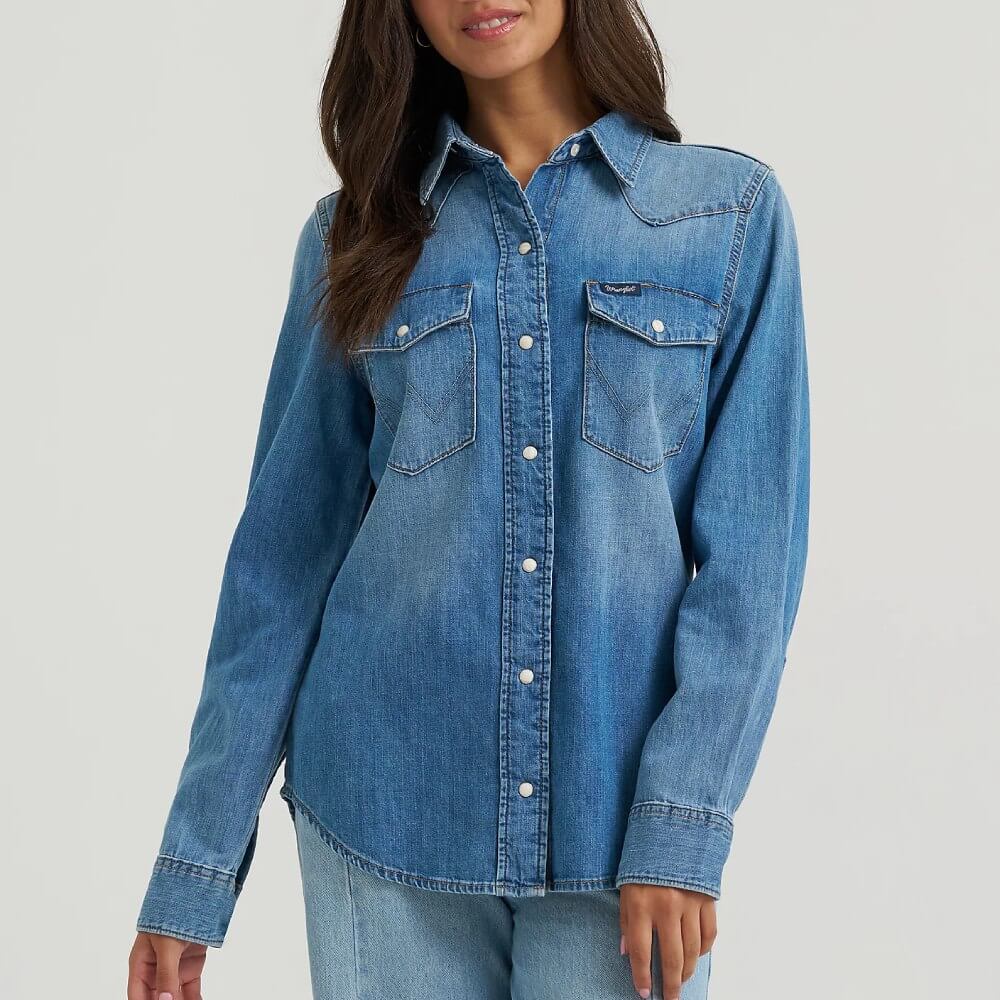 Wrangler Womens Vintage-Fit Denim Western Snap Shirt - 112373748