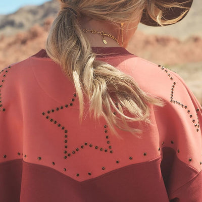 Wrangler Womens x Lainey Wilson Studded Star Crewneck Pullover Western Star (red) - 112370629