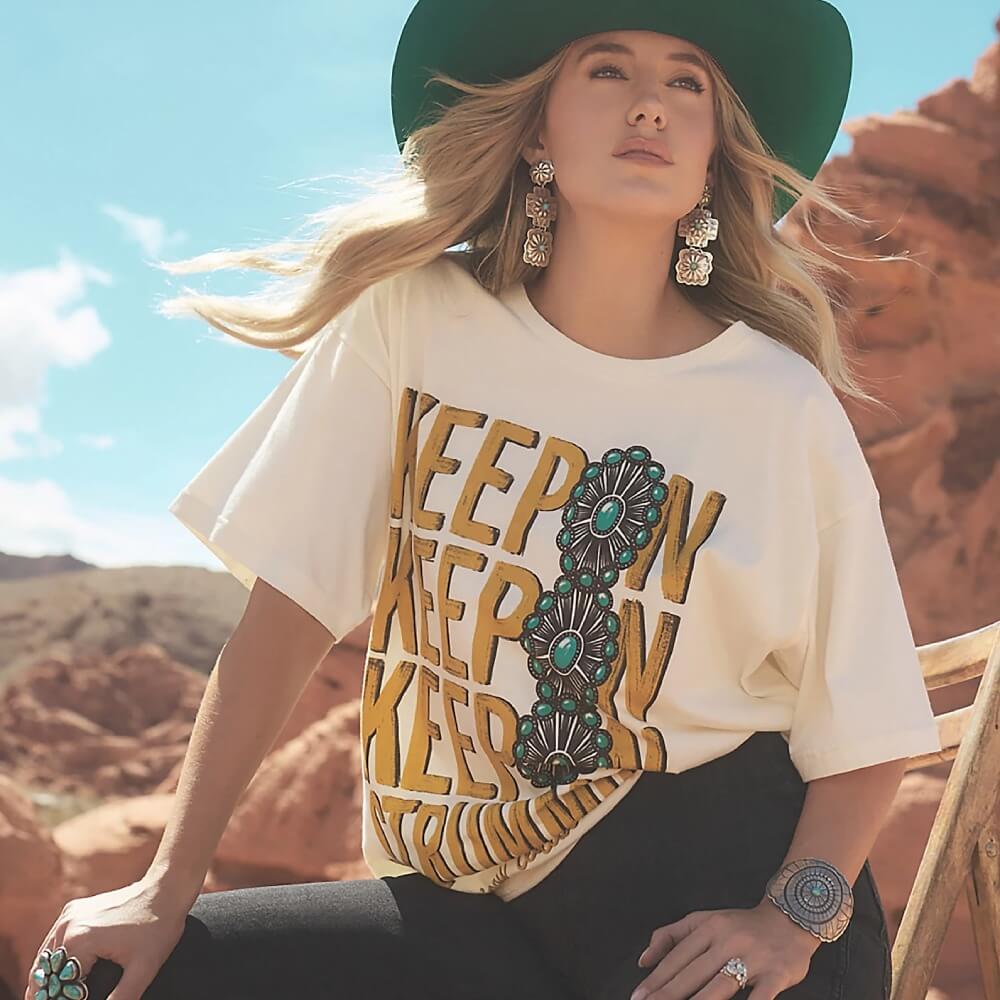 Wrangler x Lainey Womens Wilson Keep On Strummin T-Shirt - 112370394